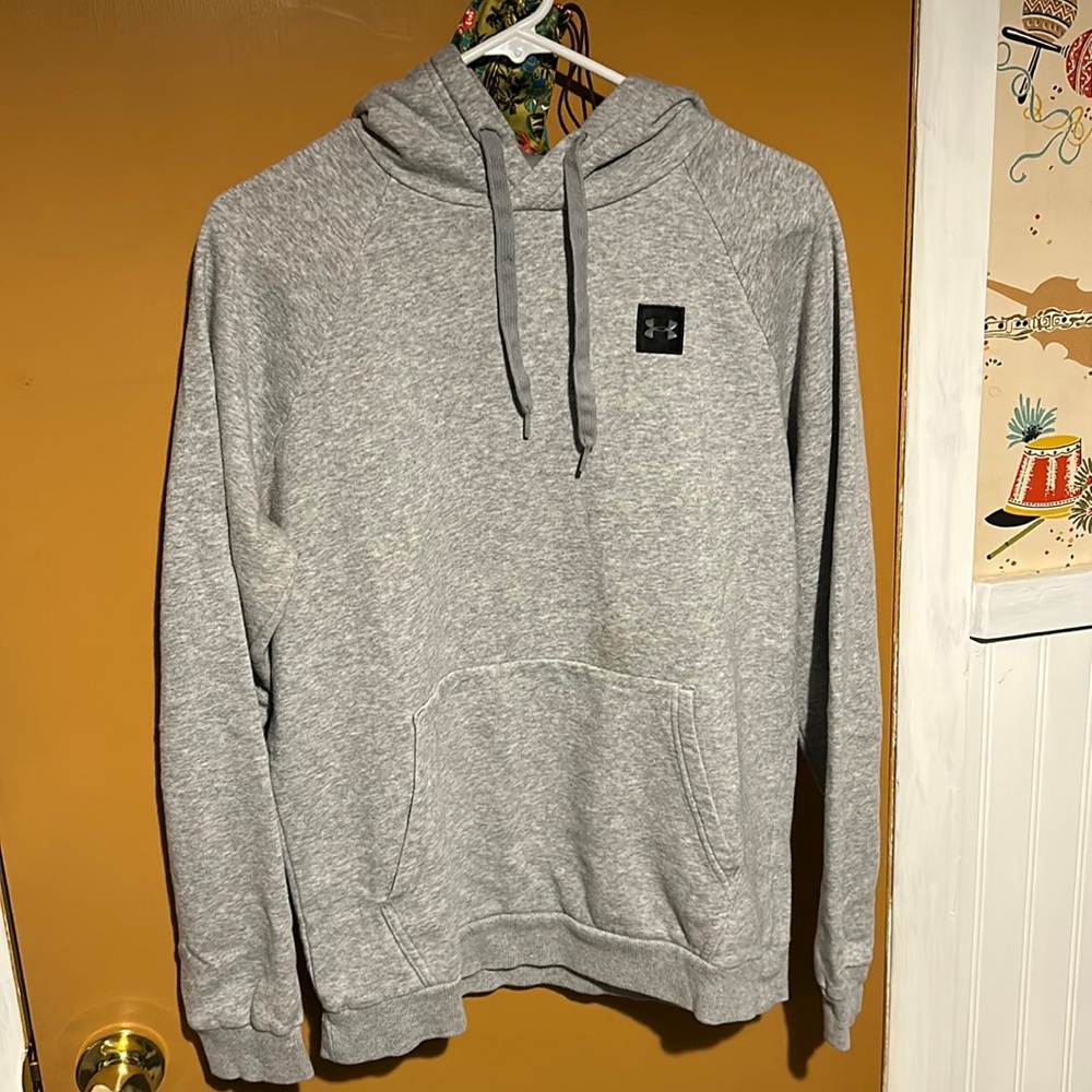Under Armor Hoodie - Medium